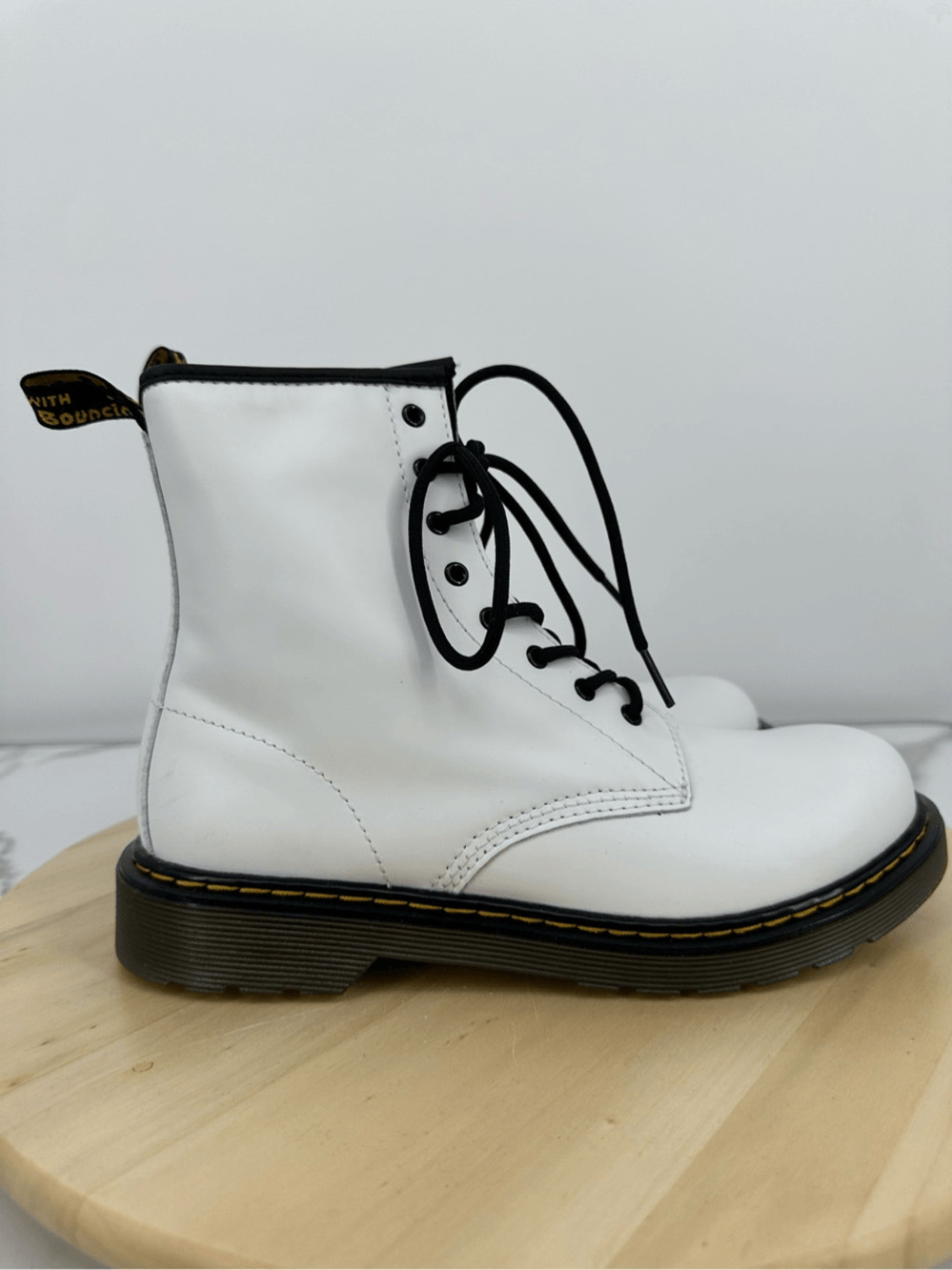 Dr. Martens 1460 White Patent Leather Ankle Boots Womens US 7 Combat Casual